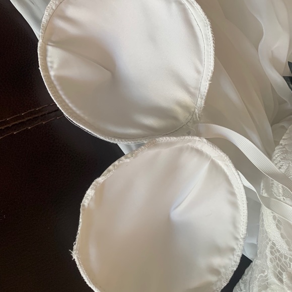 Long Sleeve Backless Lace Wedding Dress - Picture 12 of 16